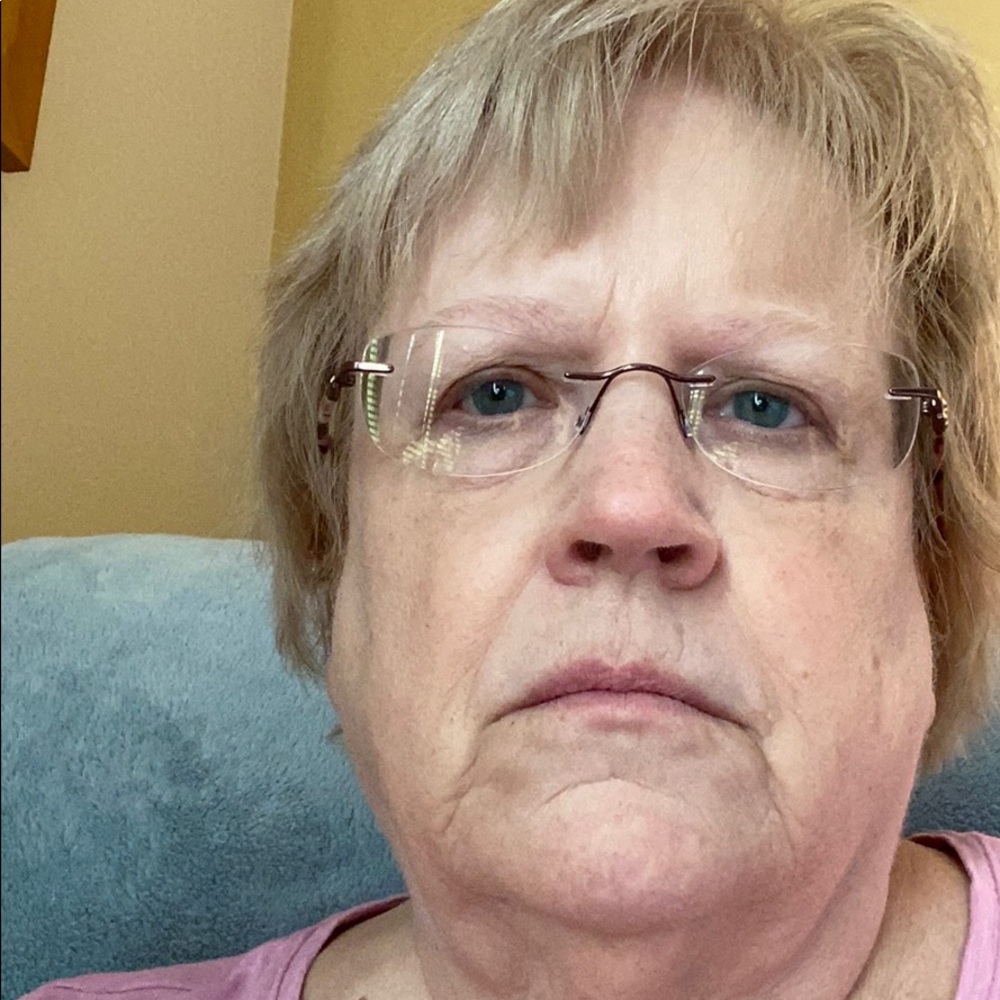 Meet your Posher, Deborah